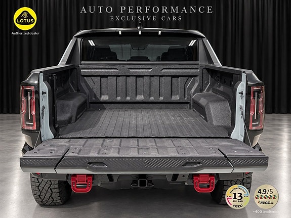 Hummer EV Pick-Up 3X 6 of 12
