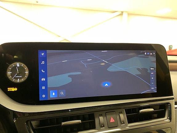 Lexus ES300h 15 of 18