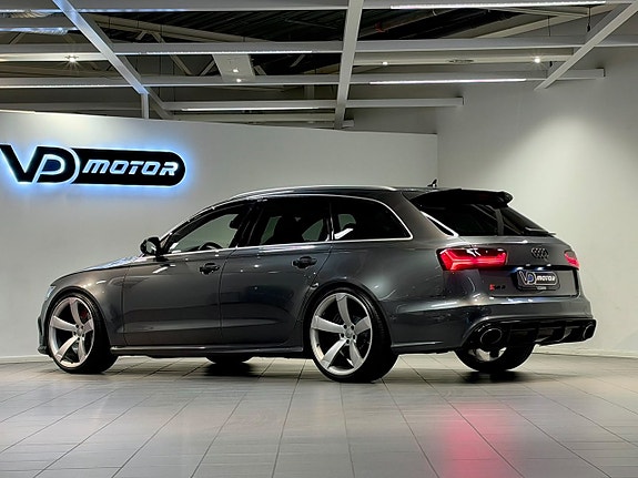 Audi RS6 3 of 27