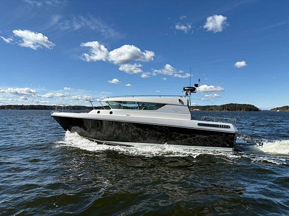 Delta 34 SW / 2 x Volvo Penta D4-300 / 2011 / 9 356 kr/mån