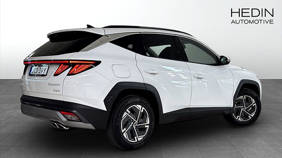 Hyundai Tucson 2 of 13