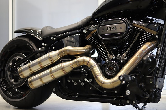 Harley-Davidson Fat Boy 114 30th Anniversary 3 of 8