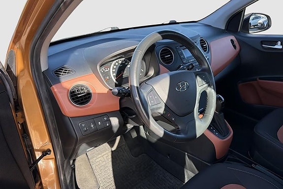 Hyundai i10 7 of 13