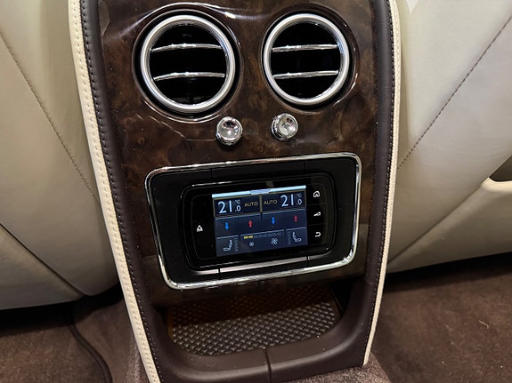 Bentley Flying Spur 10 of 22