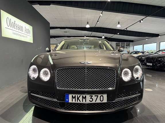 Bentley Flying Spur 19 of 22