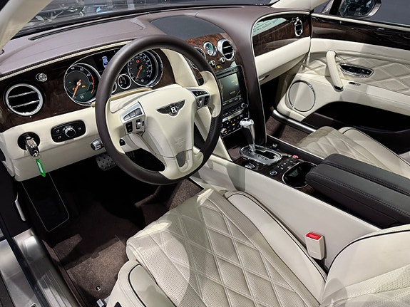 Bentley Flying Spur 4 of 22