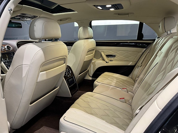 Bentley Flying Spur 15 of 22