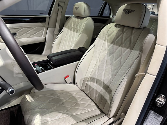 Bentley Flying Spur 6 of 22
