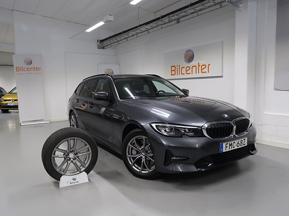 BMW 330e