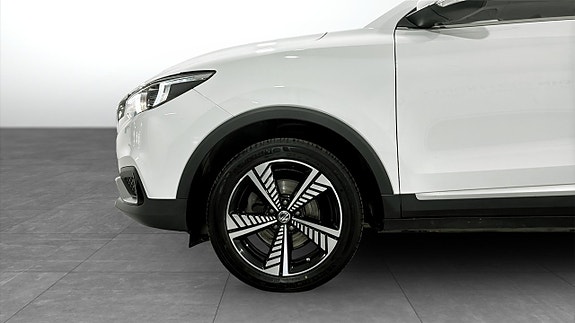 MG ZS 9 of 13