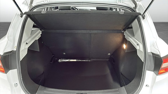 MG ZS 10 of 13