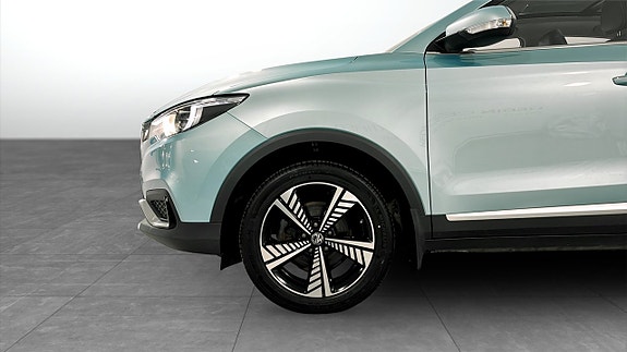 MG ZS 9 of 13
