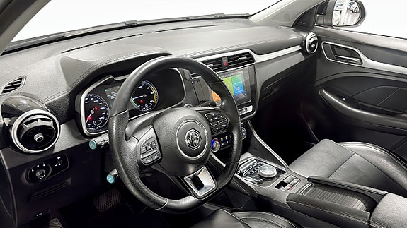 MG ZS 3 of 13