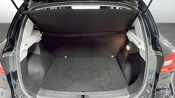 MG ZS 10 of 13