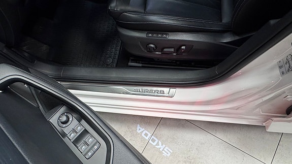 Skoda Superb 20 of 22