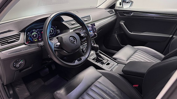 Skoda Superb 6 of 22
