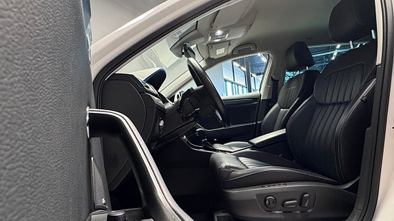 Skoda Superb 8 of 22