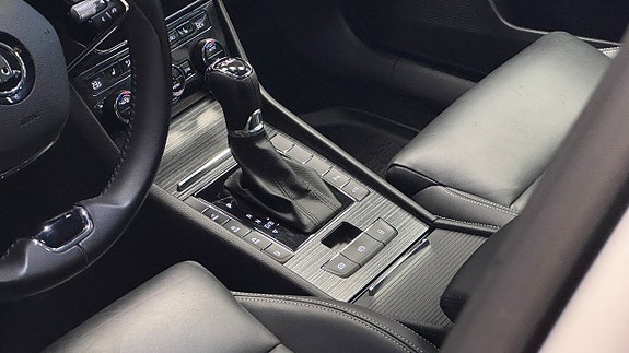 Skoda Superb 10 of 22