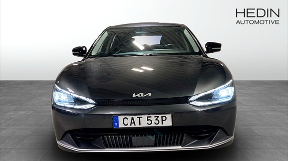 Kia EV6 2 of 12