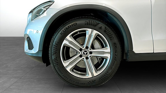 Mercedes-Benz GLC 220 d 12 of 12