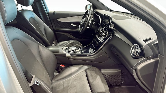 Mercedes-Benz GLC 220 d 8 of 12