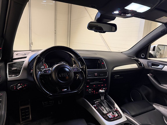 Audi SQ5 14 of 24