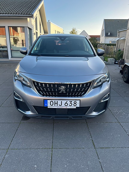 Peugeot 3008 3 of 5