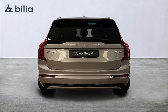 Volvo XC90 9 of 30