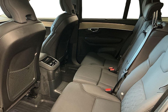 Volvo XC90 26 of 30