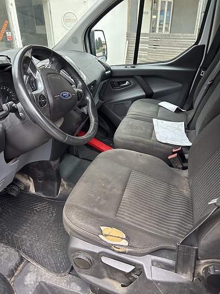 Ford Transit Custom 7 of 7