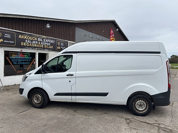 Ford Transit Custom 2 of 7