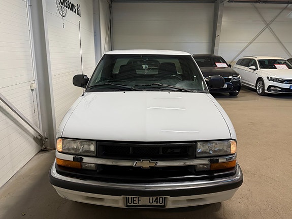 Chevrolet S10 8 of 16