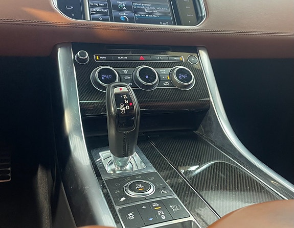 Land Rover Range Rover Sport 11 of 22
