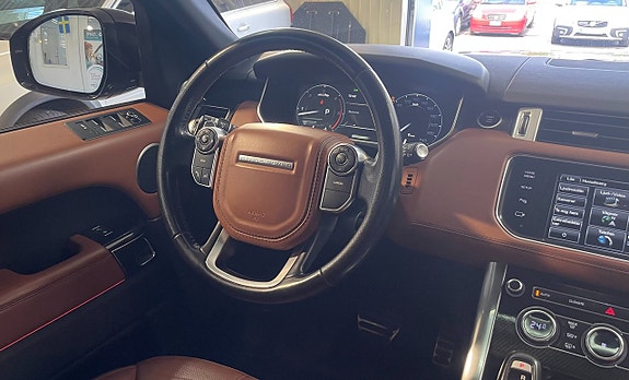 Land Rover Range Rover Sport 12 of 22