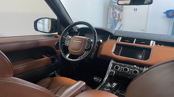 Land Rover Range Rover Sport 22 of 22