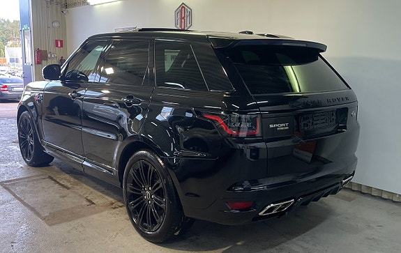 Land Rover Range Rover Sport 4 of 22