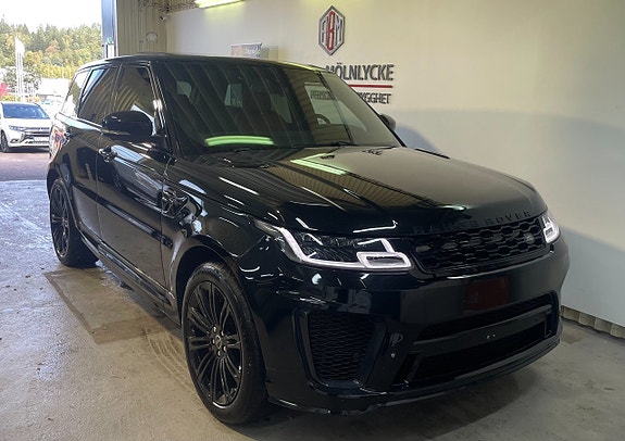 Land Rover Range Rover Sport 17 of 22