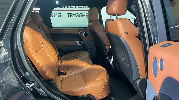 Land Rover Range Rover Sport 21 of 22