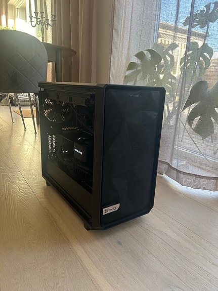 Product image 1 of 8