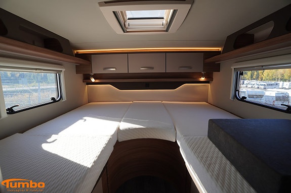 Knaus MEG 700 14 of 21