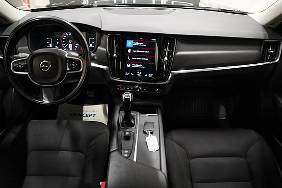 Volvo V90 Cross Country 11 of 22