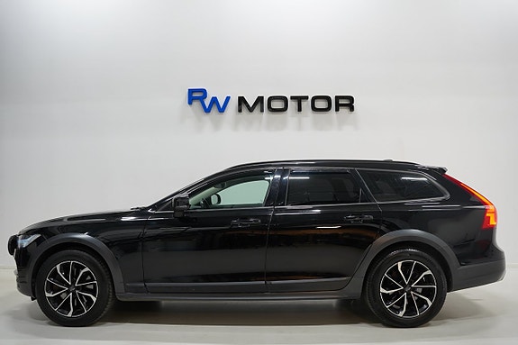 Volvo V90 Cross Country 4 of 22