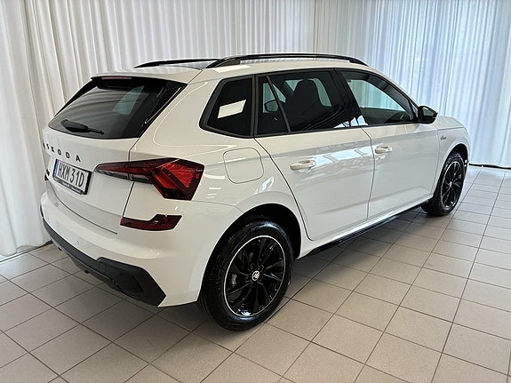 Skoda Kamiq 3 of 9