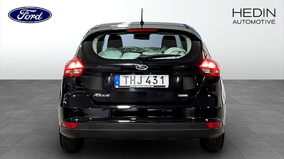 Ford Focus 7 of 9