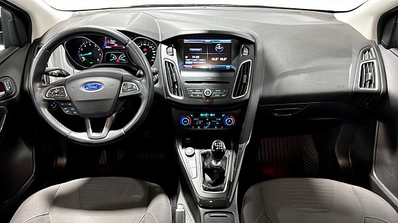 Ford Focus 5 of 9