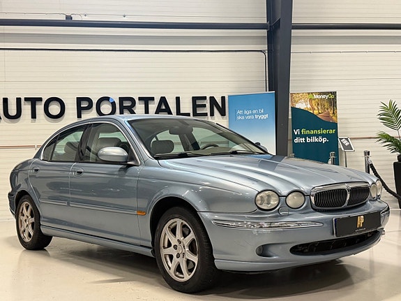 Jaguar X-TYPE 4 of 16