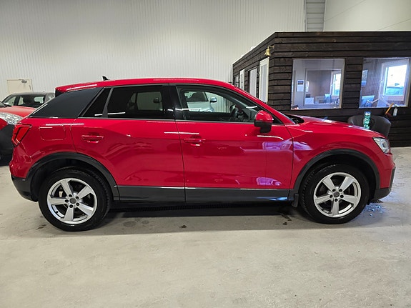Audi Q2 5 of 23
