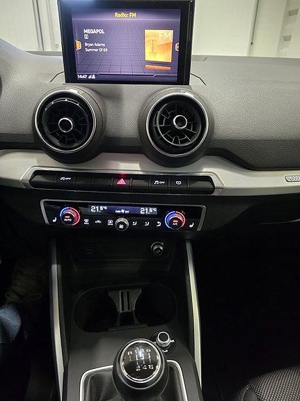 Audi Q2 19 of 23