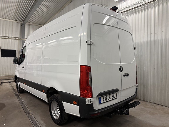 Mercedes-Benz Sprinter 519 2 of 28