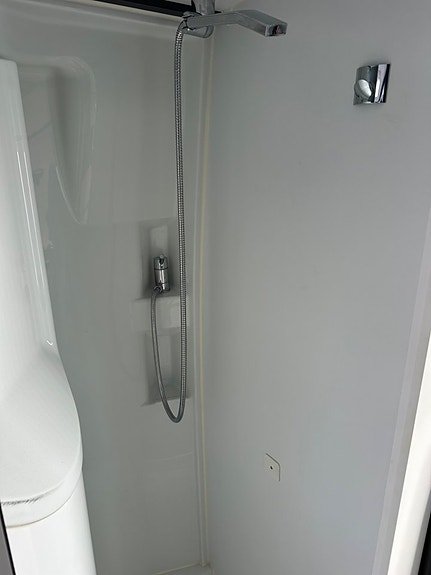 Adria Twin 640 SLB Supreme Fiat 180 hk Automat Solcell 14 of 16